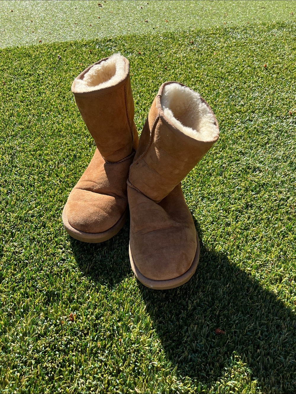 Ugg Tan Boots mid rise women 8